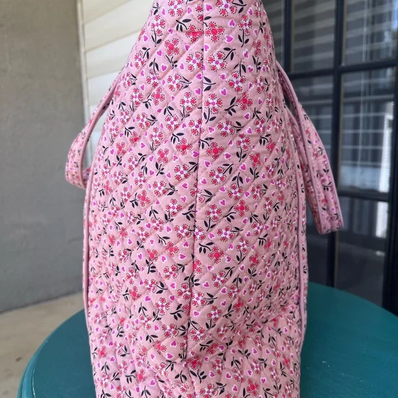 Vera Bradley Large Vera Tote in Sweethearts and Flowers - Picture 3 of 10